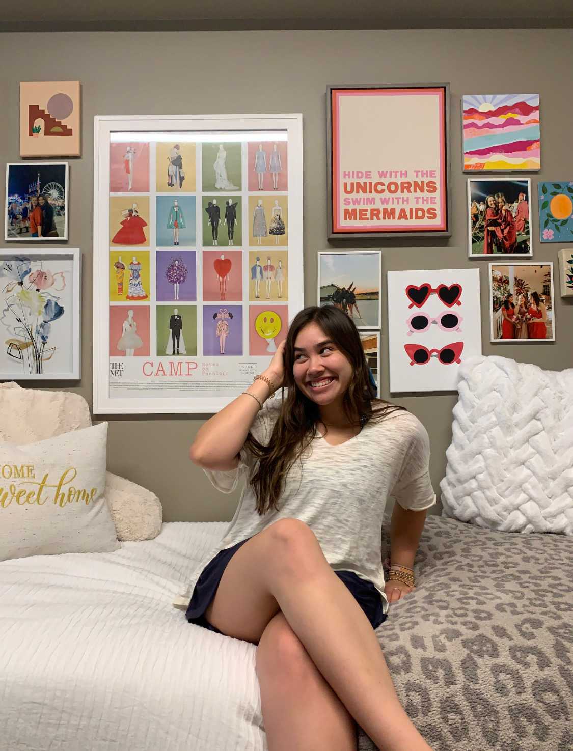 Anne Mickelson Freshman in her dorm room Photo credit: Millie Eckel