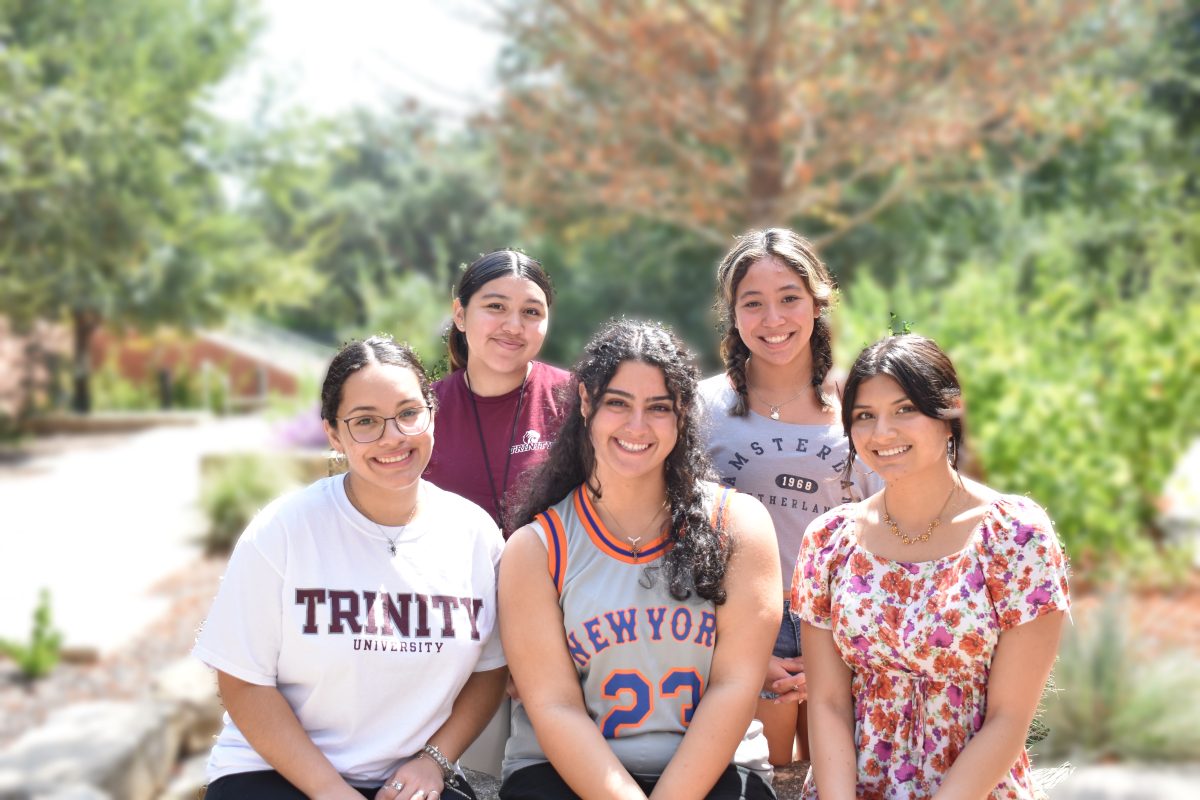 Skyline Scholars
Top from left to right: Hannah Ovalle, Allison Ortiz
Bottom from left to right: Valery Amaya, Sabrina Cinque, Ashley Mattke