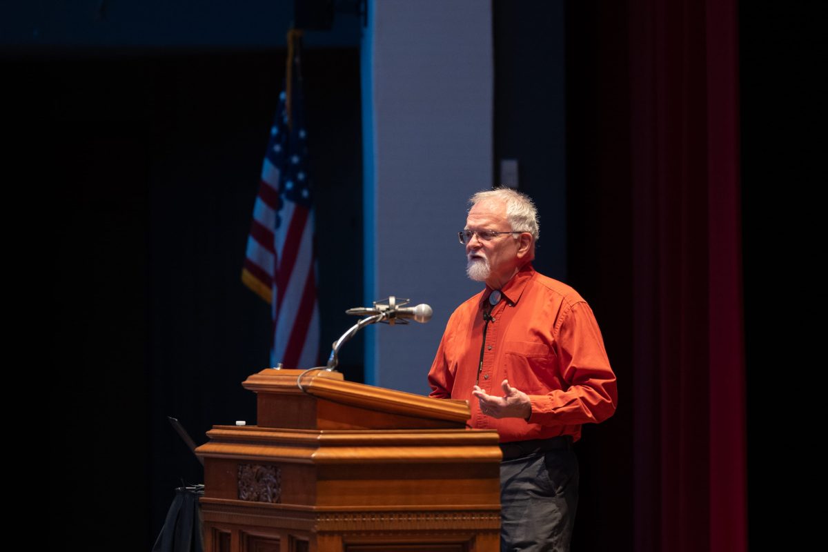 Local astrophotographer and amateur astronomer Robert Reeves spoke about the moon at a talk hosted by the American Astronomical Society.
