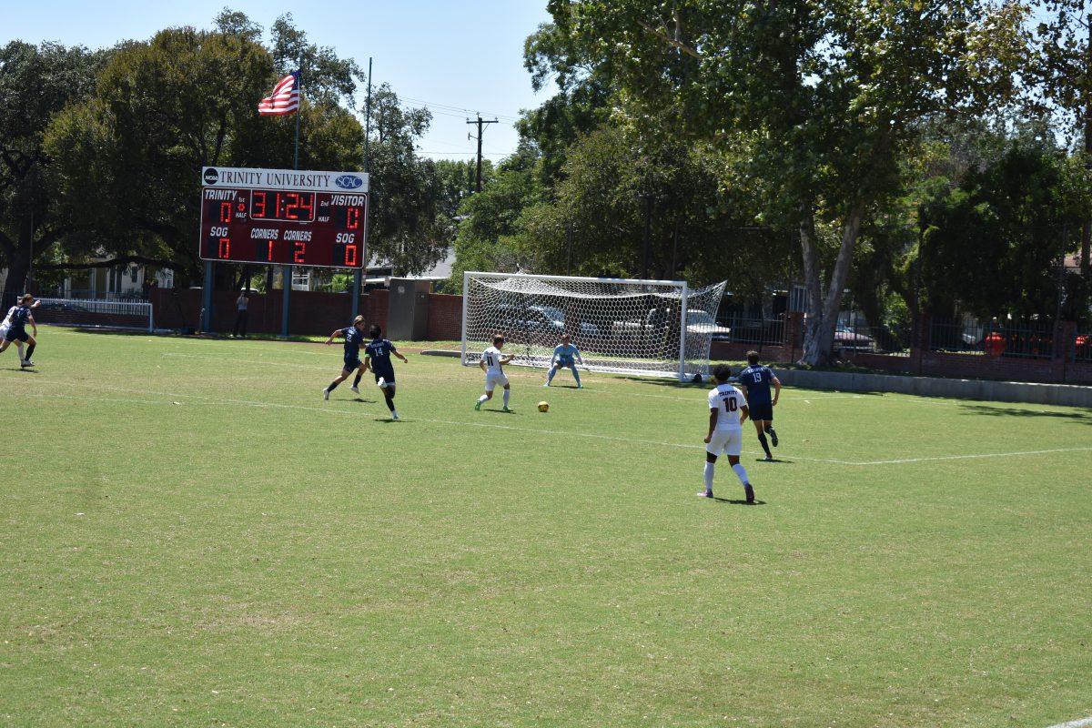 Hunter Cain, Senior, goes for goal