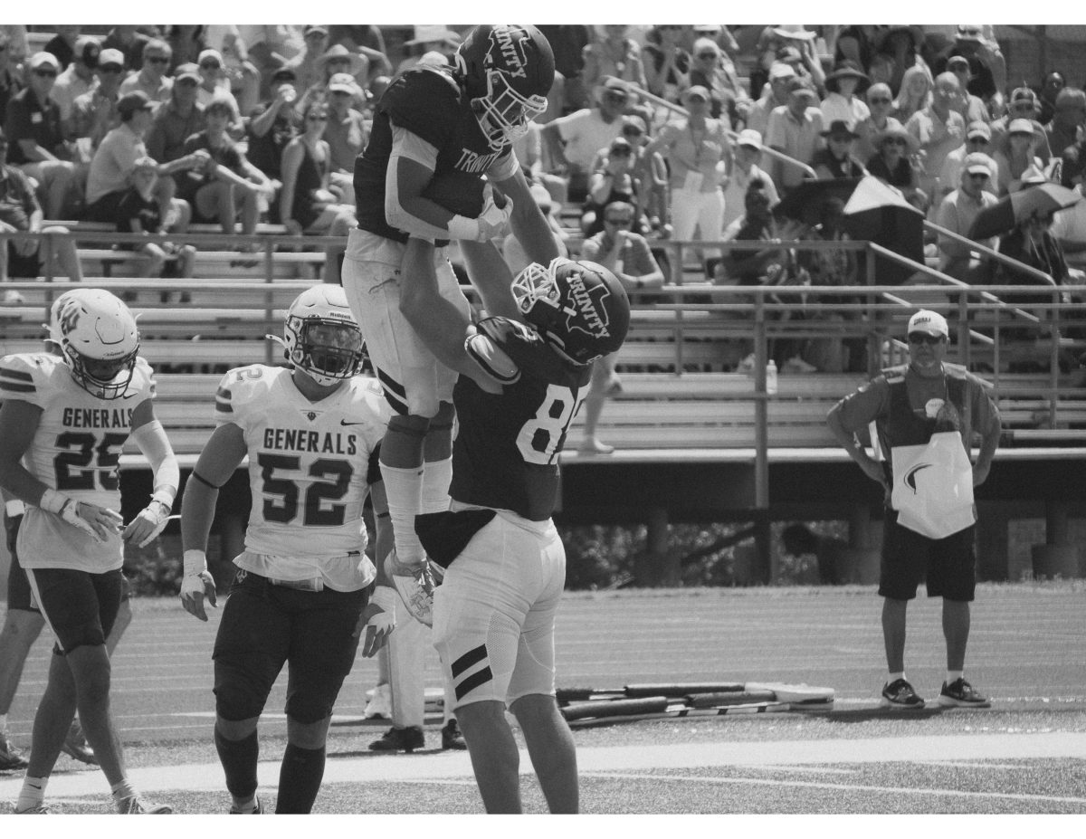 TE Foster Malloy celebrates with Johnny Milo after scoring a touchdown