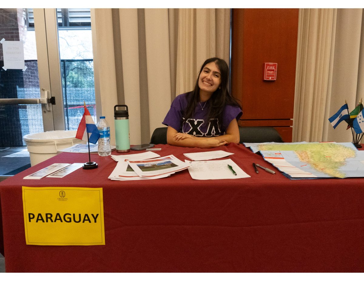 Gabriela Salgado running the the Paraguay study abroad table