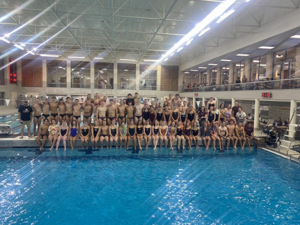 Alumni back in the natatorium